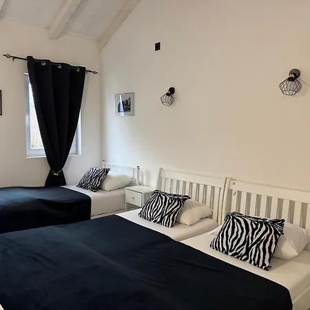 Vila Village Pool Silentium *