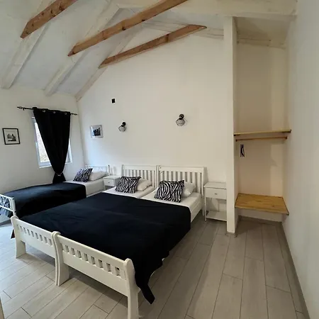 Village Pool Silentium